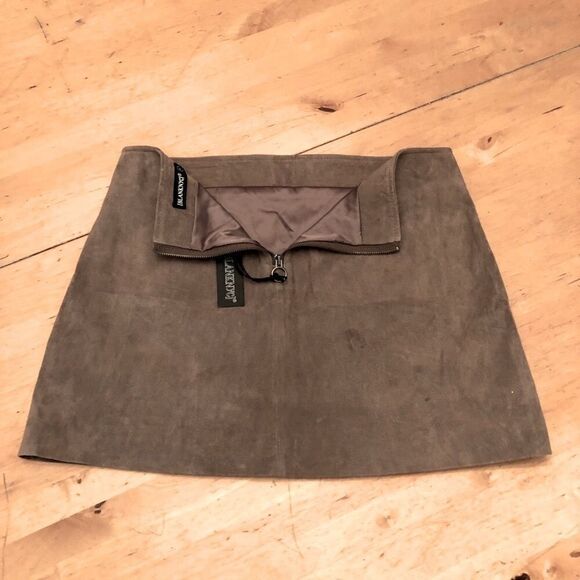 BLANK NYC Suede Miniskirt Size 26, 29 & 31 - Picture 6 of 14